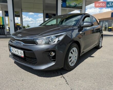 Серый Киа Рио, объемом двигателя 1.37 л и пробегом 64 тыс. км за 14000 $, фото 4 на Automoto.ua