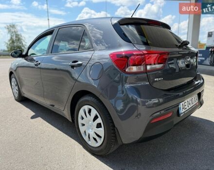 Серый Киа Рио, объемом двигателя 1.37 л и пробегом 64 тыс. км за 14000 $, фото 6 на Automoto.ua