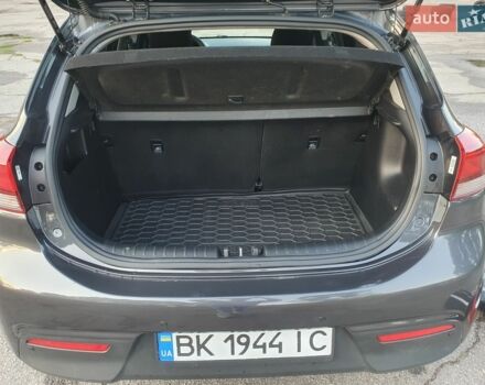 Серый Киа Рио, объемом двигателя 1.25 л и пробегом 90 тыс. км за 9900 $, фото 8 на Automoto.ua