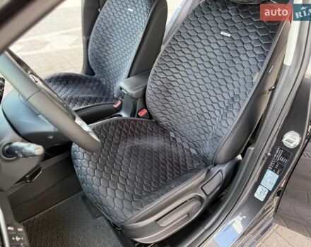 Серый Киа Рио, объемом двигателя 1.37 л и пробегом 64 тыс. км за 14000 $, фото 15 на Automoto.ua