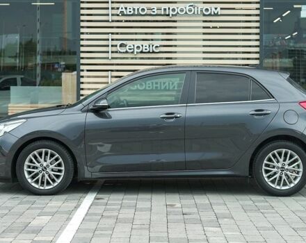 Серый Киа Рио, объемом двигателя 1.37 л и пробегом 46 тыс. км за 15296 $, фото 2 на Automoto.ua