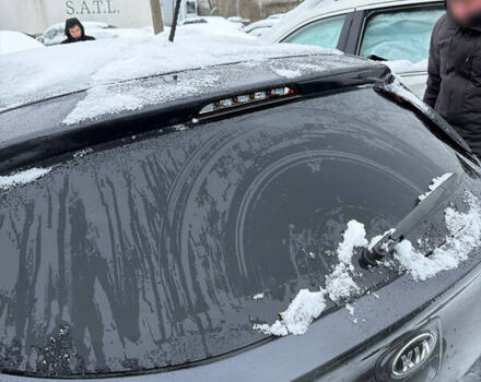 Серый Киа Рио, объемом двигателя 1.37 л и пробегом 83 тыс. км за 9900 $, фото 5 на Automoto.ua