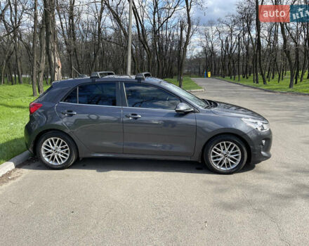 Серый Киа Рио, объемом двигателя 1.4 л и пробегом 33 тыс. км за 14500 $, фото 15 на Automoto.ua