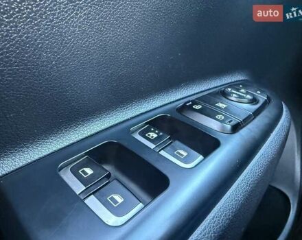 Серый Киа Рио, объемом двигателя 1.59 л и пробегом 84 тыс. км за 14899 $, фото 17 на Automoto.ua