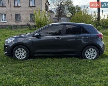 Серый Киа Рио, объемом двигателя 1.3 л и пробегом 88 тыс. км за 9700 $, фото 5 на Automoto.ua