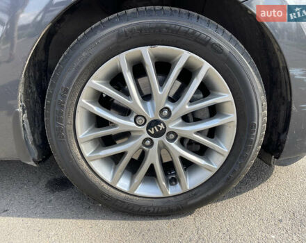 Серый Киа Рио, объемом двигателя 1.4 л и пробегом 33 тыс. км за 14500 $, фото 45 на Automoto.ua
