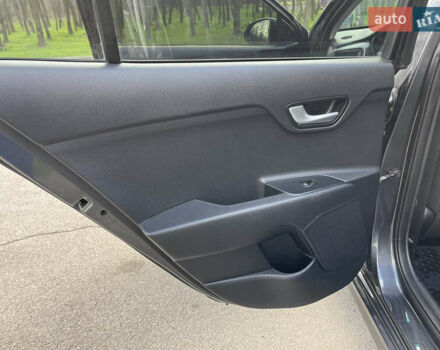 Серый Киа Рио, объемом двигателя 1.4 л и пробегом 33 тыс. км за 14500 $, фото 22 на Automoto.ua