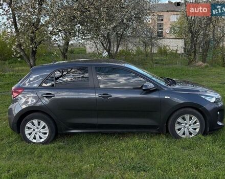Серый Киа Рио, объемом двигателя 1.3 л и пробегом 88 тыс. км за 9700 $, фото 1 на Automoto.ua