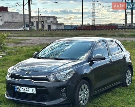 Серый Киа Рио, объемом двигателя 1.3 л и пробегом 88 тыс. км за 9700 $, фото 6 на Automoto.ua