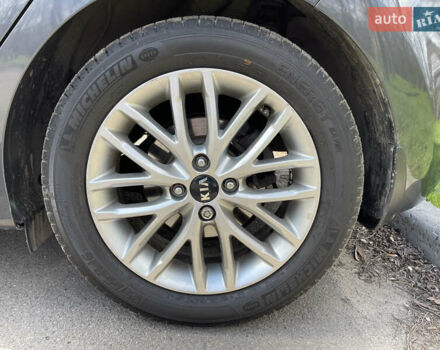 Серый Киа Рио, объемом двигателя 1.4 л и пробегом 33 тыс. км за 14500 $, фото 44 на Automoto.ua