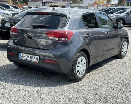 Сірий Кіа Ріо, об'ємом двигуна 1.4 л та пробігом 64 тис. км за 13999 $, фото 2 на Automoto.ua