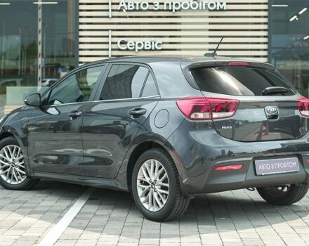 Серый Киа Рио, объемом двигателя 1.37 л и пробегом 46 тыс. км за 15296 $, фото 1 на Automoto.ua