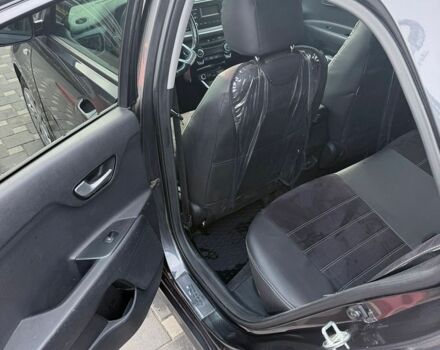 Сірий Кіа Ріо, об'ємом двигуна 1.37 л та пробігом 47 тис. км за 15500 $, фото 13 на Automoto.ua