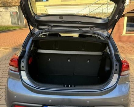 Сірий Кіа Ріо, об'ємом двигуна 1.59 л та пробігом 44 тис. км за 14500 $, фото 8 на Automoto.ua