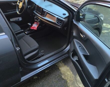 Серый Киа Рио, объемом двигателя 1.6 л и пробегом 49 тыс. км за 15500 $, фото 3 на Automoto.ua
