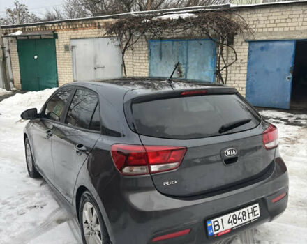 Сірий Кіа Ріо, об'ємом двигуна 1.4 л та пробігом 76 тис. км за 14200 $, фото 5 на Automoto.ua