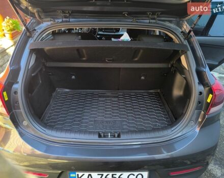 Серый Киа Рио, объемом двигателя 1.6 л и пробегом 49 тыс. км за 15500 $, фото 2 на Automoto.ua