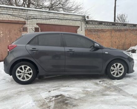 Сірий Кіа Ріо, об'ємом двигуна 1.4 л та пробігом 76 тис. км за 14200 $, фото 3 на Automoto.ua