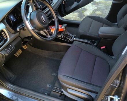Серый Киа Рио, объемом двигателя 1.6 л и пробегом 49 тыс. км за 15500 $, фото 1 на Automoto.ua
