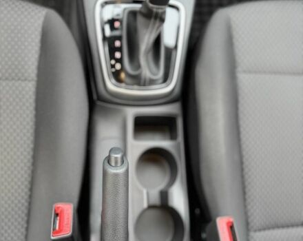 Сірий Кіа Ріо, об'ємом двигуна 1.6 л та пробігом 13 тис. км за 17999 $, фото 11 на Automoto.ua