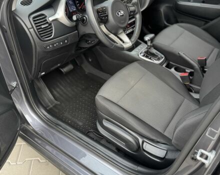 Сірий Кіа Ріо, об'ємом двигуна 1.6 л та пробігом 13 тис. км за 17999 $, фото 10 на Automoto.ua