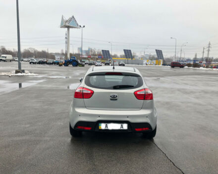 Серый Киа Рио, объемом двигателя 1.4 л и пробегом 61 тыс. км за 10500 $, фото 2 на Automoto.ua