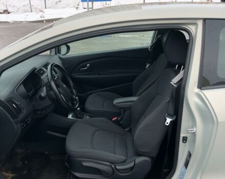 Серый Киа Рио, объемом двигателя 1.4 л и пробегом 61 тыс. км за 10500 $, фото 14 на Automoto.ua