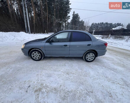 Серый Киа Рио, объемом двигателя 1.3 л и пробегом 350 тыс. км за 1888 $, фото 2 на Automoto.ua