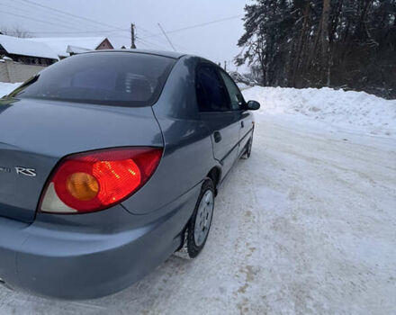 Серый Киа Рио, объемом двигателя 1.3 л и пробегом 350 тыс. км за 1888 $, фото 6 на Automoto.ua