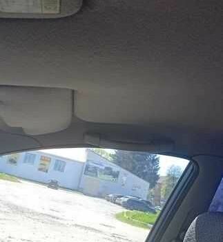 Серый Киа Рио, объемом двигателя 1.3 л и пробегом 330 тыс. км за 1500 $, фото 5 на Automoto.ua