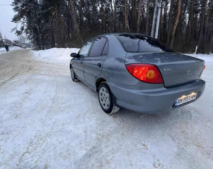 Серый Киа Рио, объемом двигателя 1.3 л и пробегом 350 тыс. км за 1888 $, фото 5 на Automoto.ua