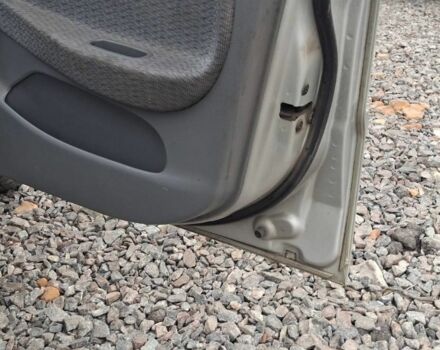 Серый Киа Рио, объемом двигателя 1.3 л и пробегом 230 тыс. км за 2750 $, фото 15 на Automoto.ua