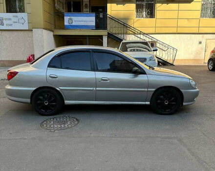 Серый Киа Рио, объемом двигателя 1.5 л и пробегом 268 тыс. км за 3300 $, фото 3 на Automoto.ua