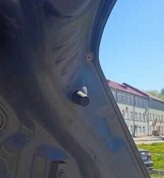 Серый Киа Рио, объемом двигателя 1.3 л и пробегом 330 тыс. км за 1500 $, фото 11 на Automoto.ua