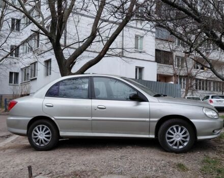 Сірий Кіа Ріо, об'ємом двигуна 1.5 л та пробігом 96 тис. км за 3450 $, фото 2 на Automoto.ua