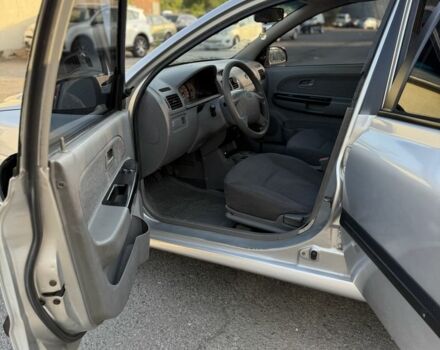 Сірий Кіа Ріо, об'ємом двигуна 1.3 л та пробігом 154 тис. км за 2600 $, фото 5 на Automoto.ua