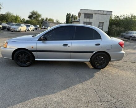 Сірий Кіа Ріо, об'ємом двигуна 1.3 л та пробігом 154 тис. км за 2600 $, фото 3 на Automoto.ua