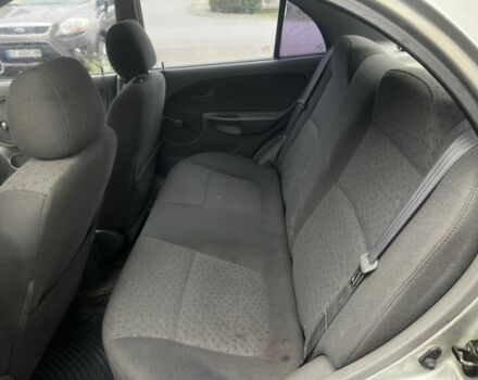 Сірий Кіа Ріо, об'ємом двигуна 1.6 л та пробігом 140 тис. км за 1700 $, фото 5 на Automoto.ua