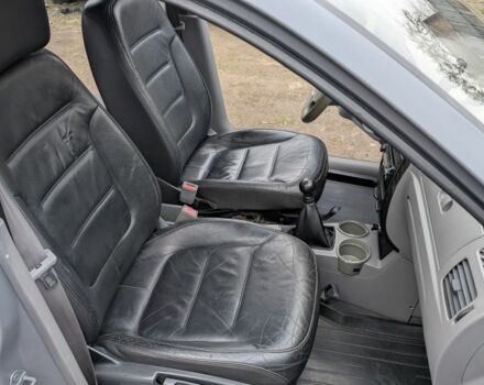 Серый Киа Рио, объемом двигателя 1.3 л и пробегом 200 тыс. км за 1800 $, фото 4 на Automoto.ua