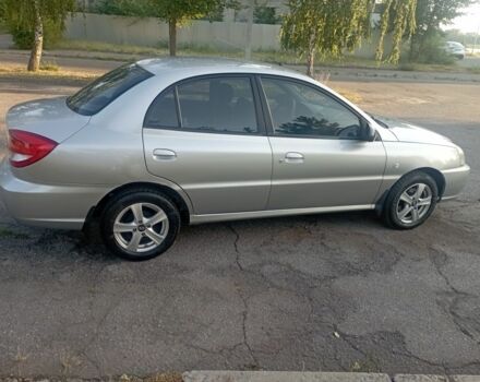 Сірий Кіа Ріо, об'ємом двигуна 0 л та пробігом 222 тис. км за 3308 $, фото 8 на Automoto.ua