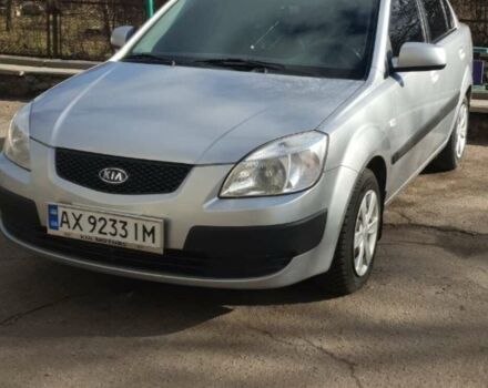 Сірий Кіа Ріо, об'ємом двигуна 1.4 л та пробігом 177 тис. км за 5400 $, фото 1 на Automoto.ua