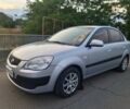 Серый Киа Рио, объемом двигателя 1.3 л и пробегом 225 тыс. км за 3700 $, фото 1 на Automoto.ua