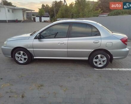 Серый Киа Рио, объемом двигателя 1.34 л и пробегом 299 тыс. км за 2200 $, фото 5 на Automoto.ua