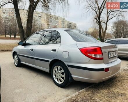 Сірий Кіа Ріо, об'ємом двигуна 1.4 л та пробігом 300 тис. км за 2300 $, фото 5 на Automoto.ua