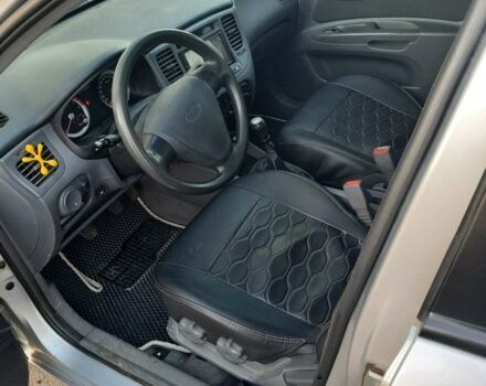 Сірий Кіа Ріо, об'ємом двигуна 1.4 л та пробігом 177 тис. км за 5400 $, фото 9 на Automoto.ua