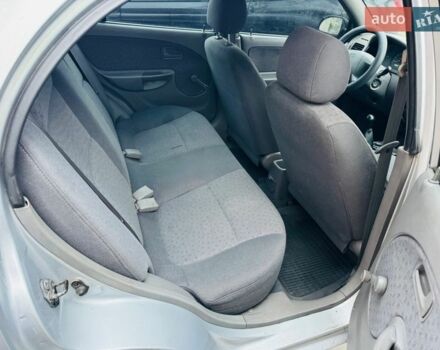 Сірий Кіа Ріо, об'ємом двигуна 1.4 л та пробігом 300 тис. км за 2300 $, фото 9 на Automoto.ua