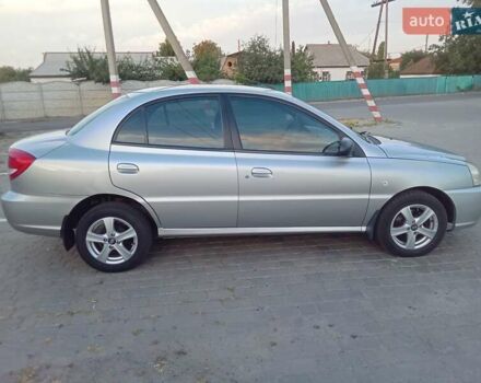 Сірий Кіа Ріо, об'ємом двигуна 1.34 л та пробігом 285 тис. км за 3500 $, фото 6 на Automoto.ua