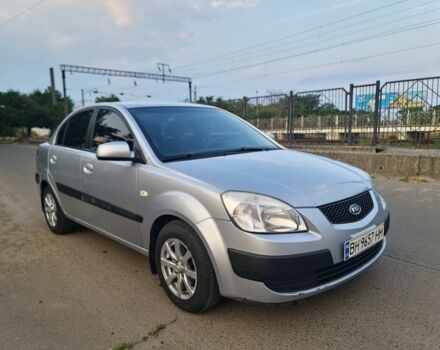 Серый Киа Рио, объемом двигателя 1.3 л и пробегом 225 тыс. км за 3301 $, фото 1 на Automoto.ua