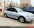 Серый Киа Рио, объемом двигателя 1.4 л и пробегом 300 тыс. км за 2300 $, фото 1 на Automoto.ua