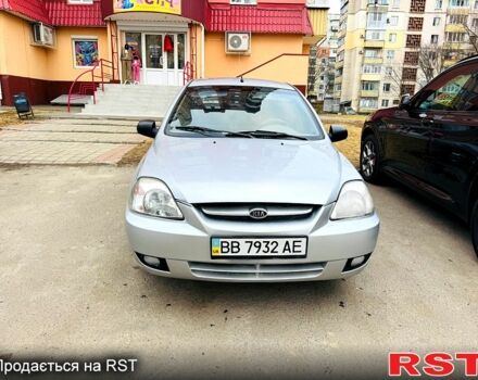 Серый Киа Рио, объемом двигателя 1.4 л и пробегом 300 тыс. км за 2300 $, фото 4 на Automoto.ua